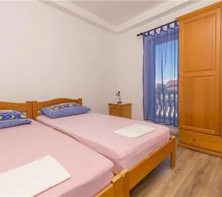 Selma Biograd Na Moru